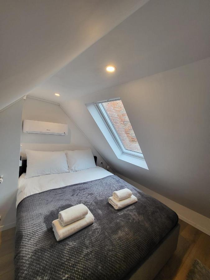 Studio Apartman Mia Zagabria Esterno foto