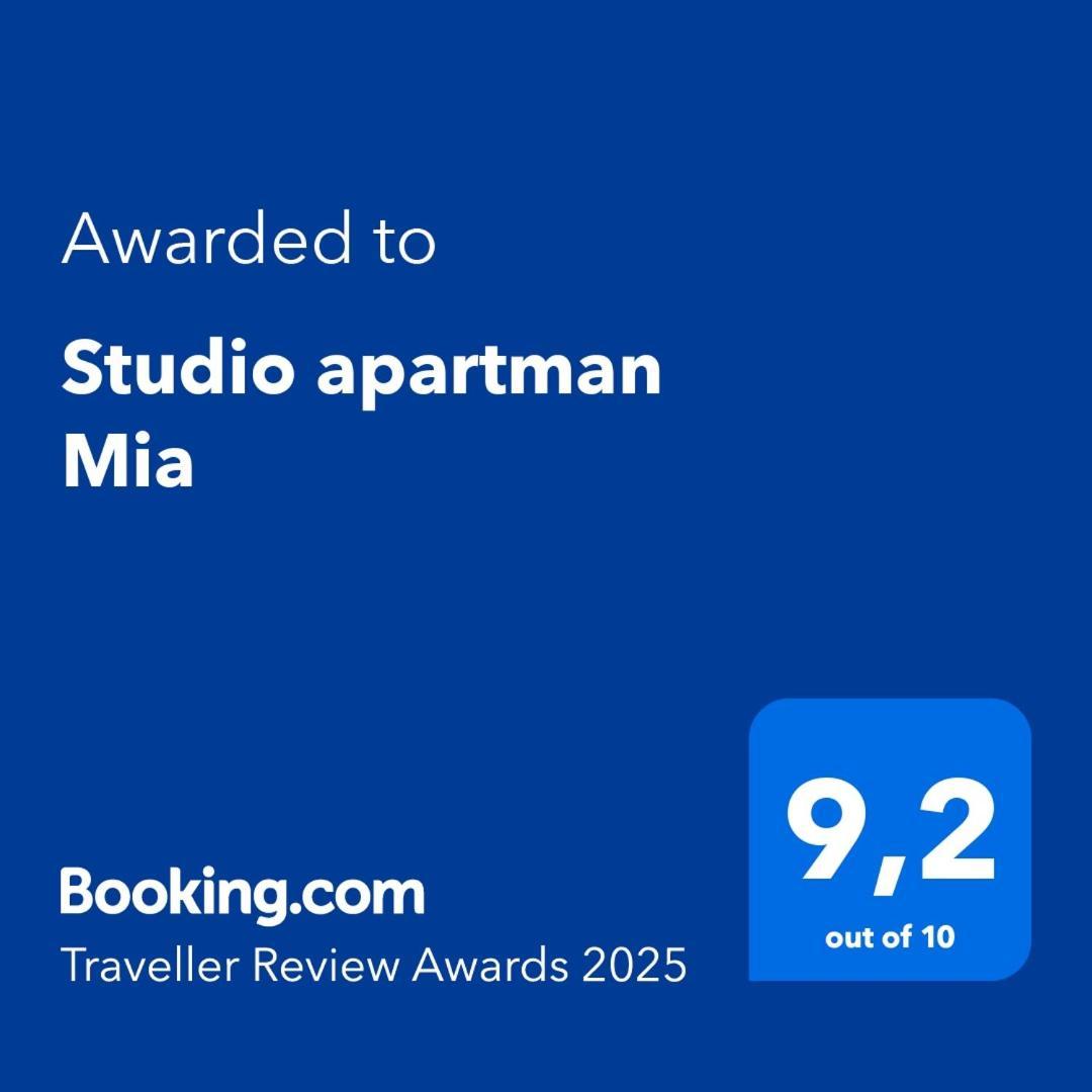 Studio Apartman Mia Zagabria Esterno foto